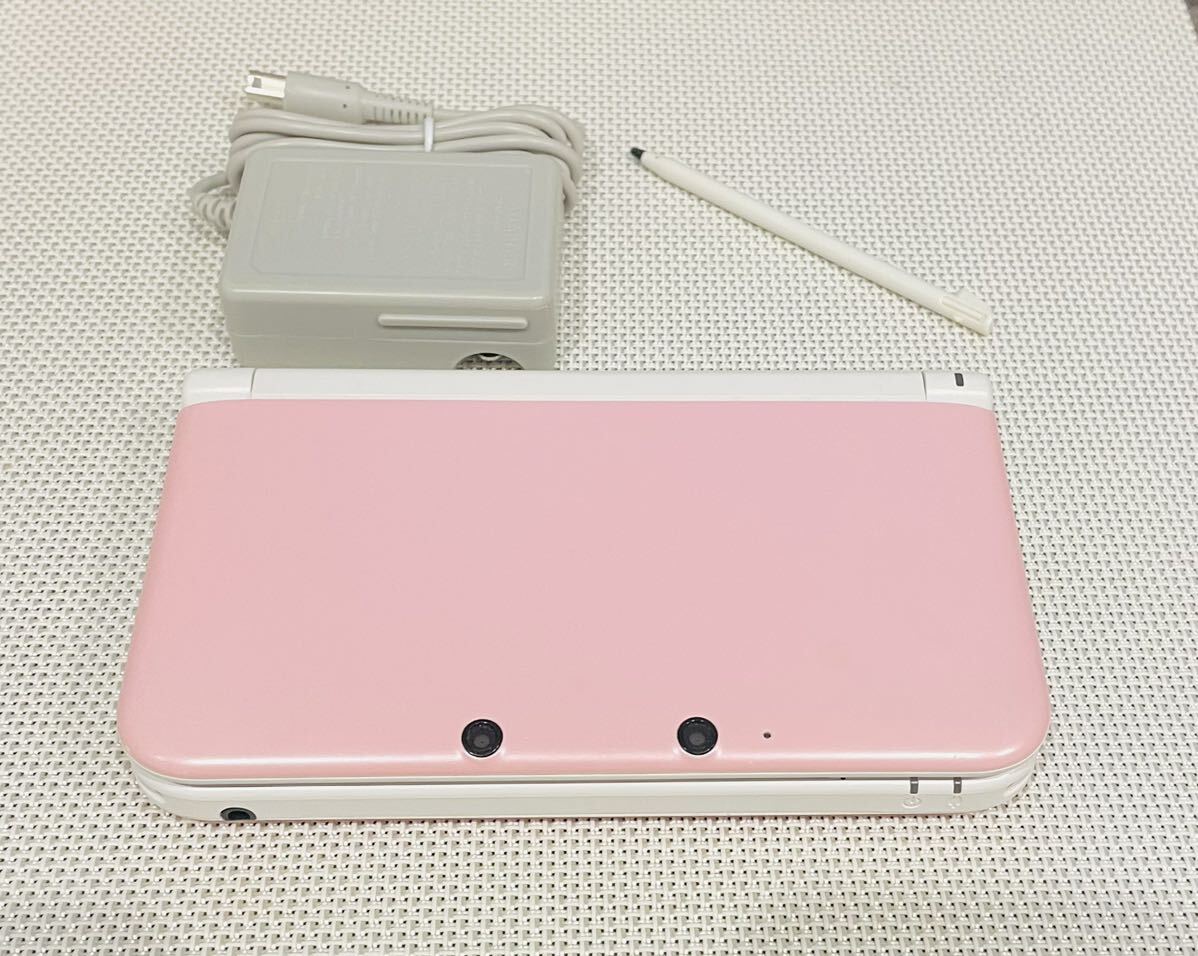 ニンテンドー3DSLL ピンクホワイト 本体動作品　送料無料　付属品付き　Nintendo 任天堂 