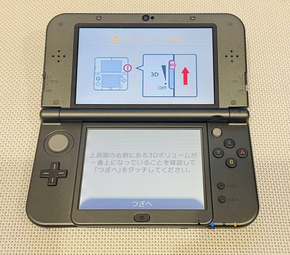 Newニンテンドー3DSLL メタリックブラック 本体動作品　送料無料　付属品付き　Nintendo 任天堂 _画像3