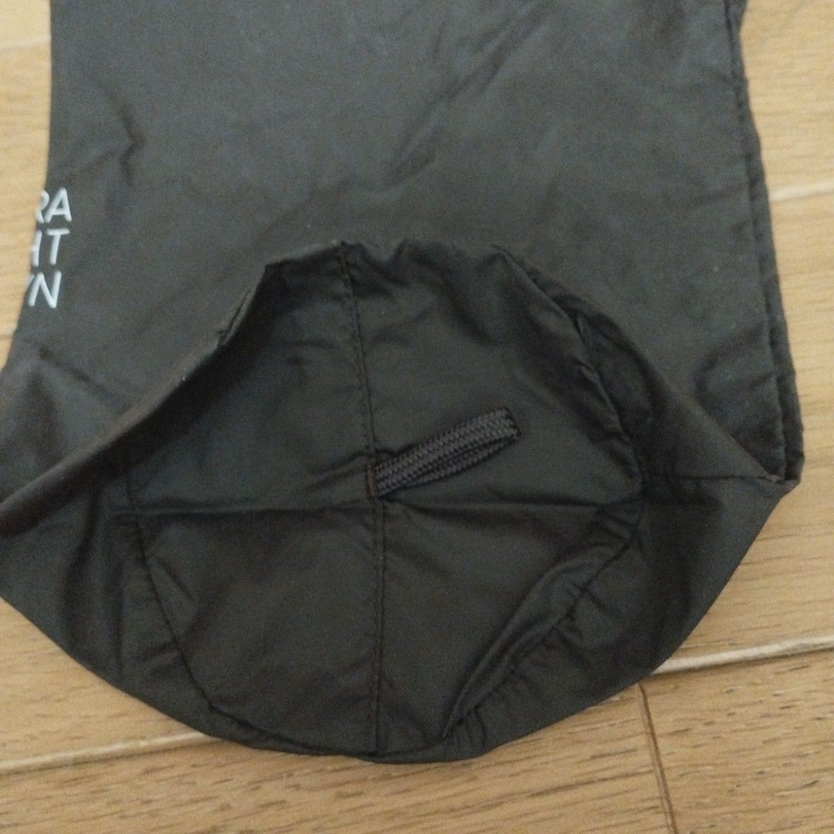 【ユニクロ】ウルトラライトダウン　茶色　保存袋　巾着袋　収納袋 UNIQLO