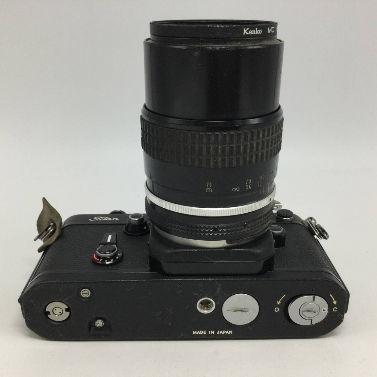 S37♪【動作/精度未確認】Nikon ニコン F2T Titan フィルムカメラ / NIKKOR 135mm 1:3.5 レンズ / 現状品 ジャンク品 ♪_画像4