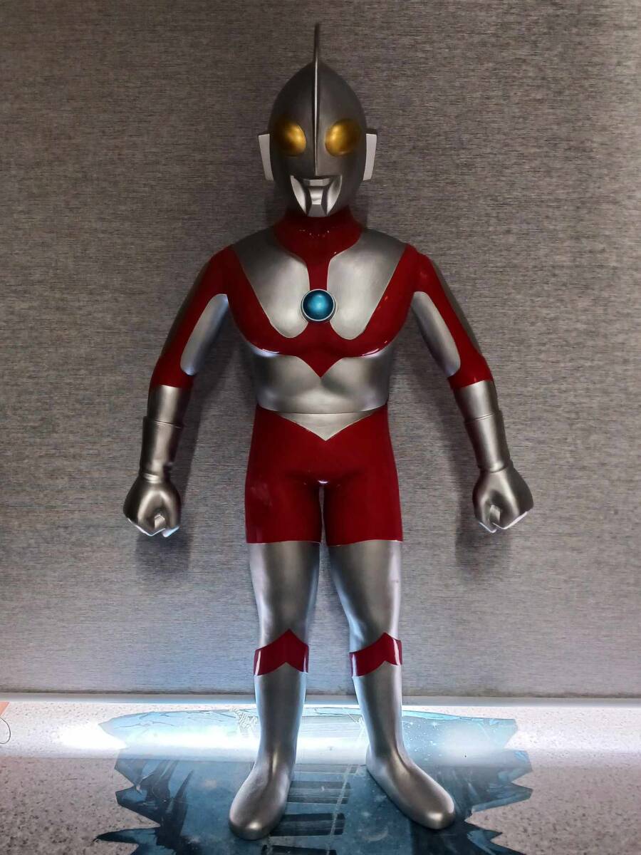 ウルトラマン 店頭用ソフビ 背中：古谷 敏 サイン付 ポピー 高さ:約120cm 円谷プロ_画像1