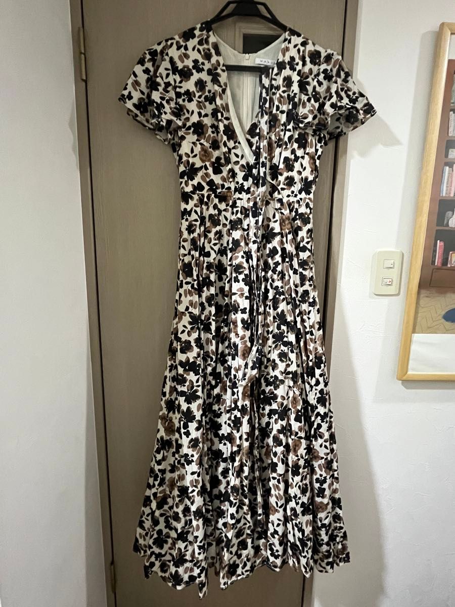 【MARIHA】マドモアゼルのドレス フラワープリント