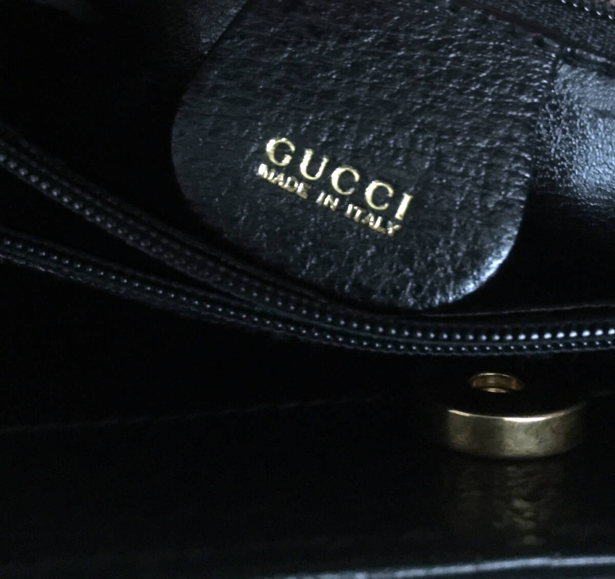 即決 デッドストック品 内側に難あり Gucci バンブーライン ブラックレザー グッチ bamboo イタリア製 正規品 オールドグッチ 本革製 _画像6