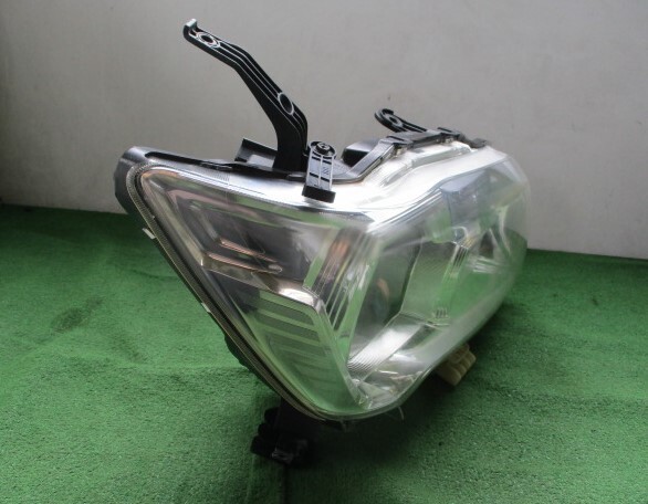 セレナ HFC26 ヘッドライト 右 キセノン KOITO 100-23097 HID ヘッドランプ H25年 日産_画像2