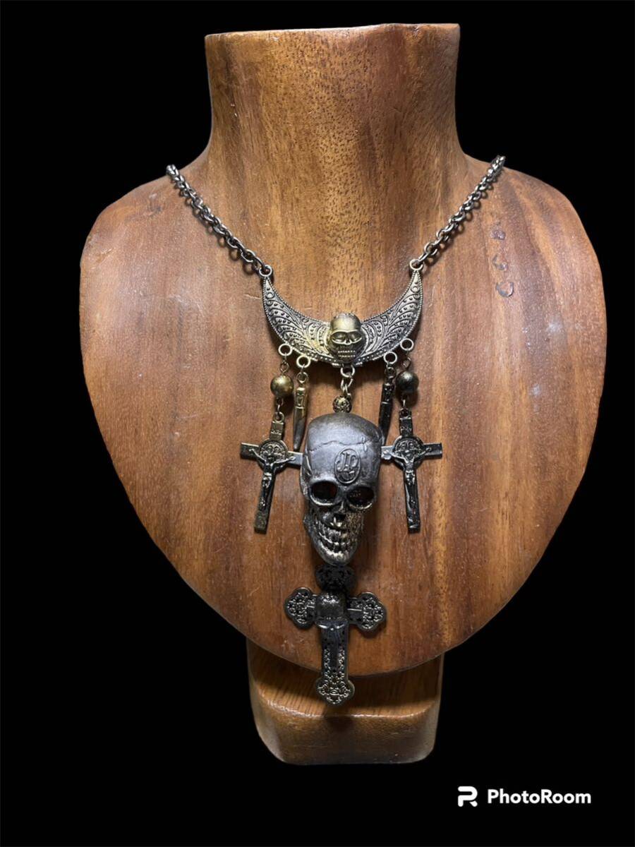 JＰG/ vintage Collection sample classical three cross skull necklace magnet joint GAULTIER の画像1