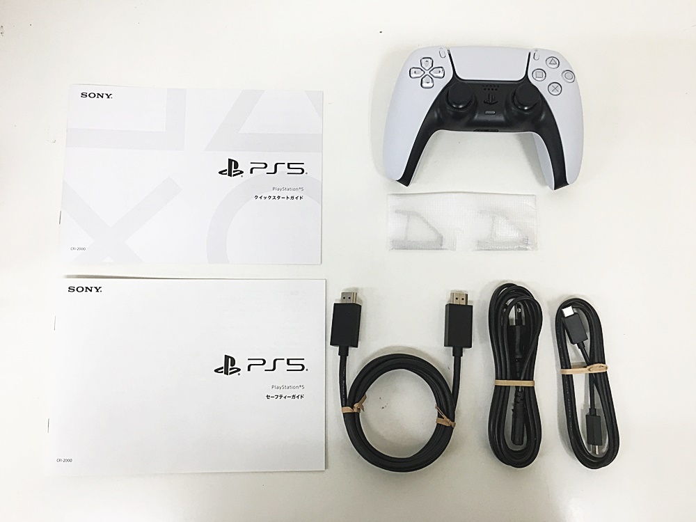 G-65-055 未使用品☆SONY PS5 CFI-2000A ディスクドライブ搭載モデル プレイステーション5 PlayStation5 他店レシートなし_画像4