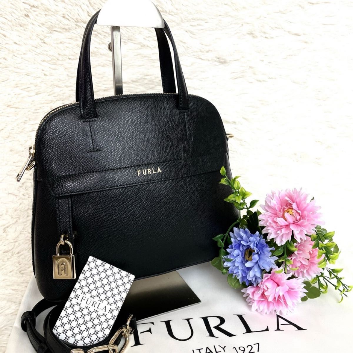 美品 FURLA フルラ 新型 パイパー 2WAY ショルダーバッグ 美品 FURLA フルラ 新型 パイパー 2WAY ショルダーバッグ