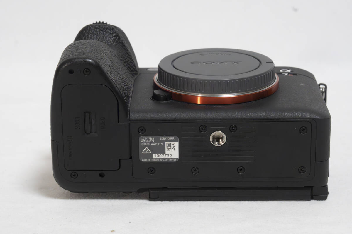 SONY フルサイズ ミラーレスカメラ α7RⅤ ボディ ILCE-7RM5 _画像6