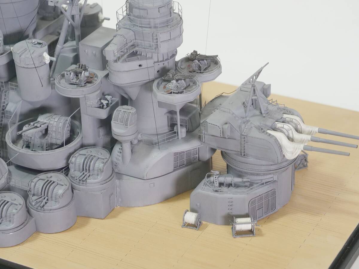 Yahoo!オークション - 完成品 1/200 戦艦 大和 艦橋-中央構造 Yahoo!オークション - 完成品 1/200 戦艦 大和 艦橋-中央構造