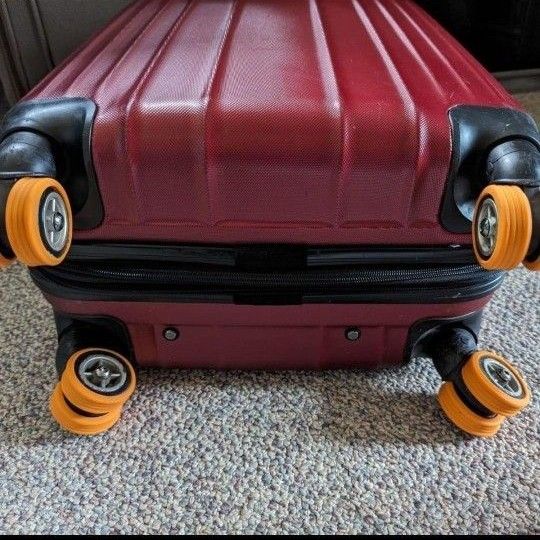 キャスターカバー　オレンジ　旅行　車輪カバー　スーツケース　キャリーケース　防音対策　キャリーバッグ