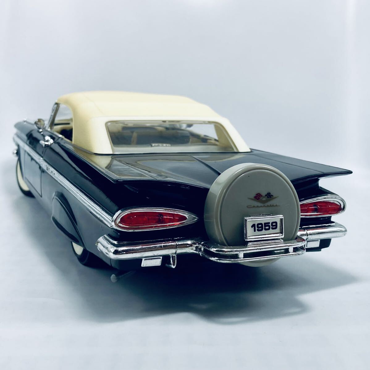  out of print goods YATMING 1/18 CHEVROLET IMPALA 1959 Chevrolet Impala outer spare tire housing specification BLACK