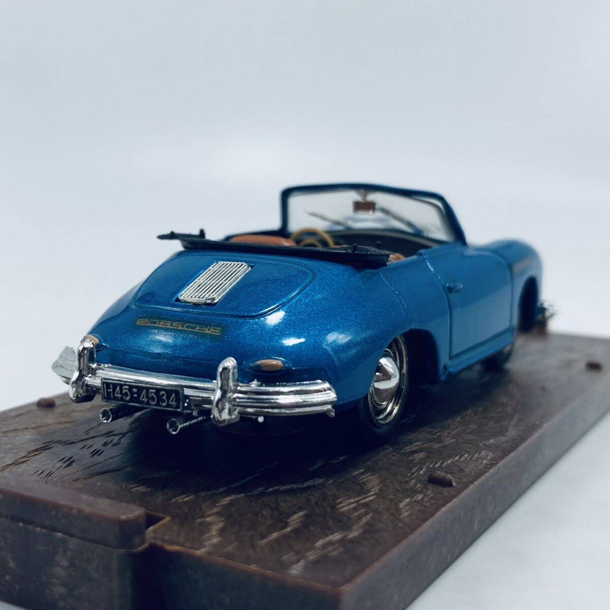 BRUMM serie ORO 1/43 PORSCHE 356 ROAD STER 1950 made in Italyの画像4