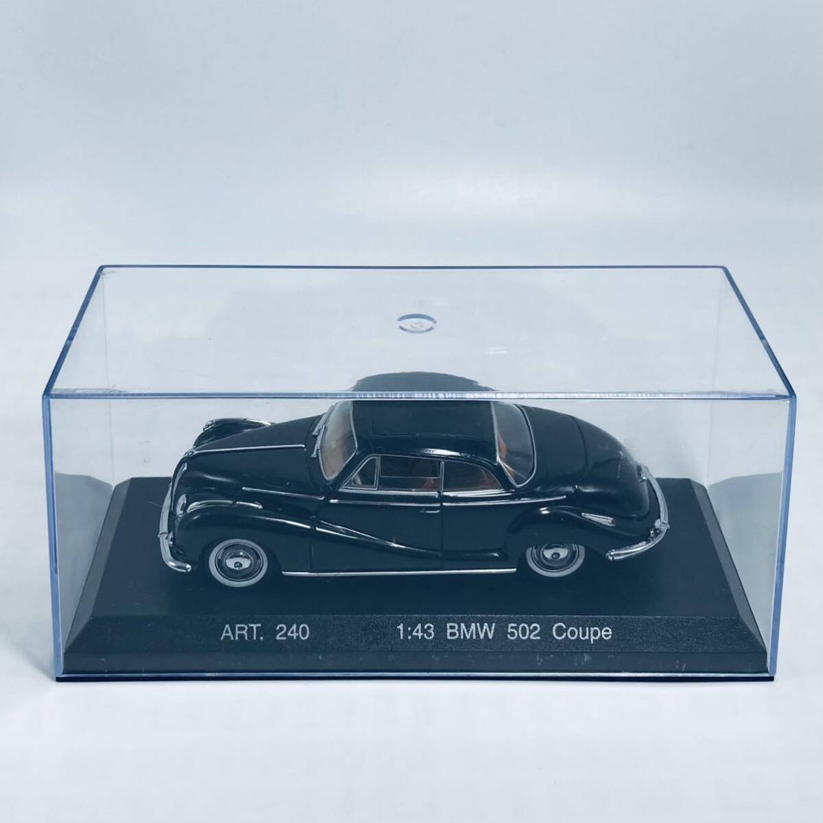  вне без коробки .C.D.C Detail Cars 1/43 BMW 502 Coupe BLACK