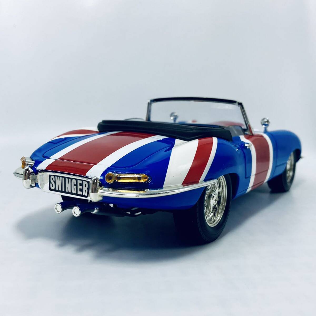 ERTL JOYRIDE 1/18 JAGUAR E-type MkI ROADSTAR AUSTIN POWERS SHAGUAR ジャガーEタイプ ロードスター オースティンパワーズの画像4