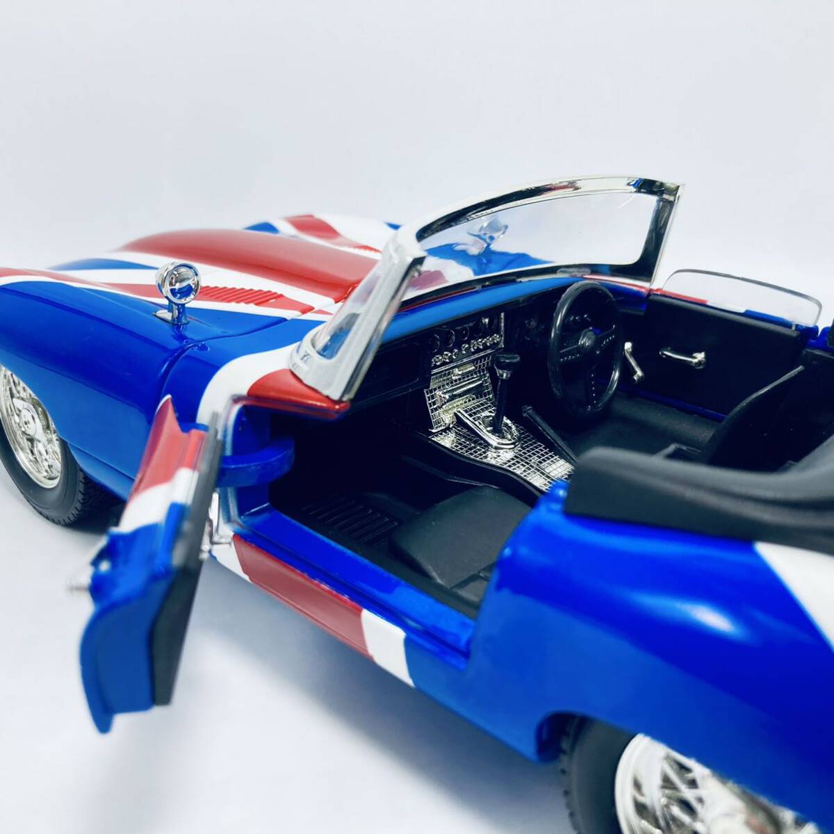 ERTL JOYRIDE 1/18 JAGUAR E-type MkI ROADSTAR AUSTIN POWERS SHAGUAR ジャガーEタイプ ロードスター オースティンパワーズの画像8