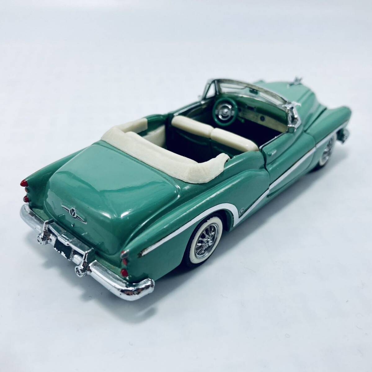  out box less . Vintage thing Franklin Mint 1/43 BUICK SKYLARK 1953 GREEN Buick Sky la-k green 