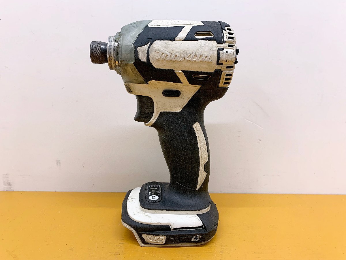 * used * Makita makita rechargeable impact driver TD137D body only DC14.4V screw tighten drilling cordless electric drill operation OK).b