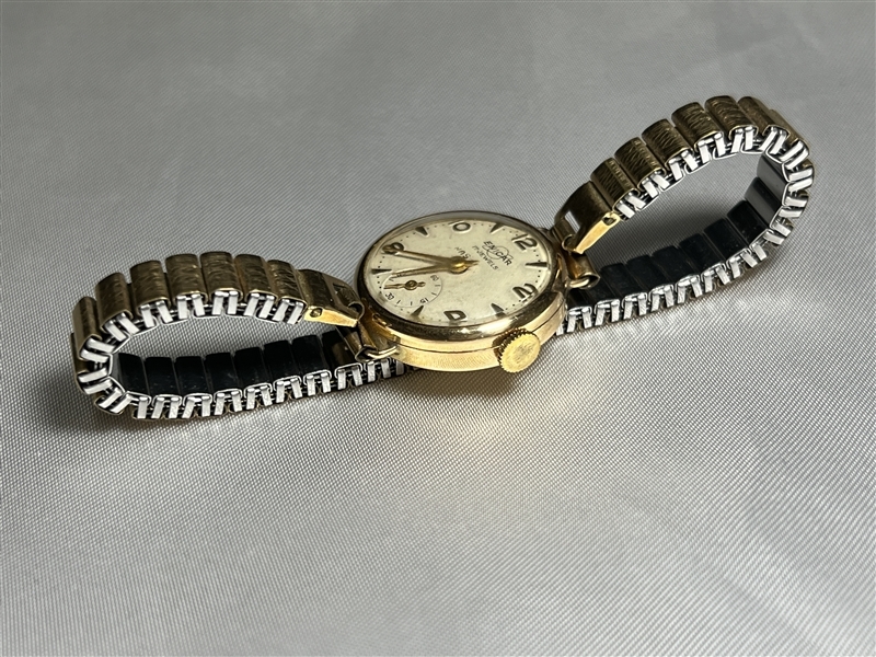 119 時代物 レディース アンティーク腕時計 18K刻印 ENICAR 17JEWELS 327076 SWISS MADE OH済 稼働品 機械式 手巻き_画像8