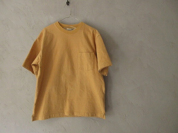 AURALEE オーラリー STAND-UP TEE CAMEL YELLOW_画像4