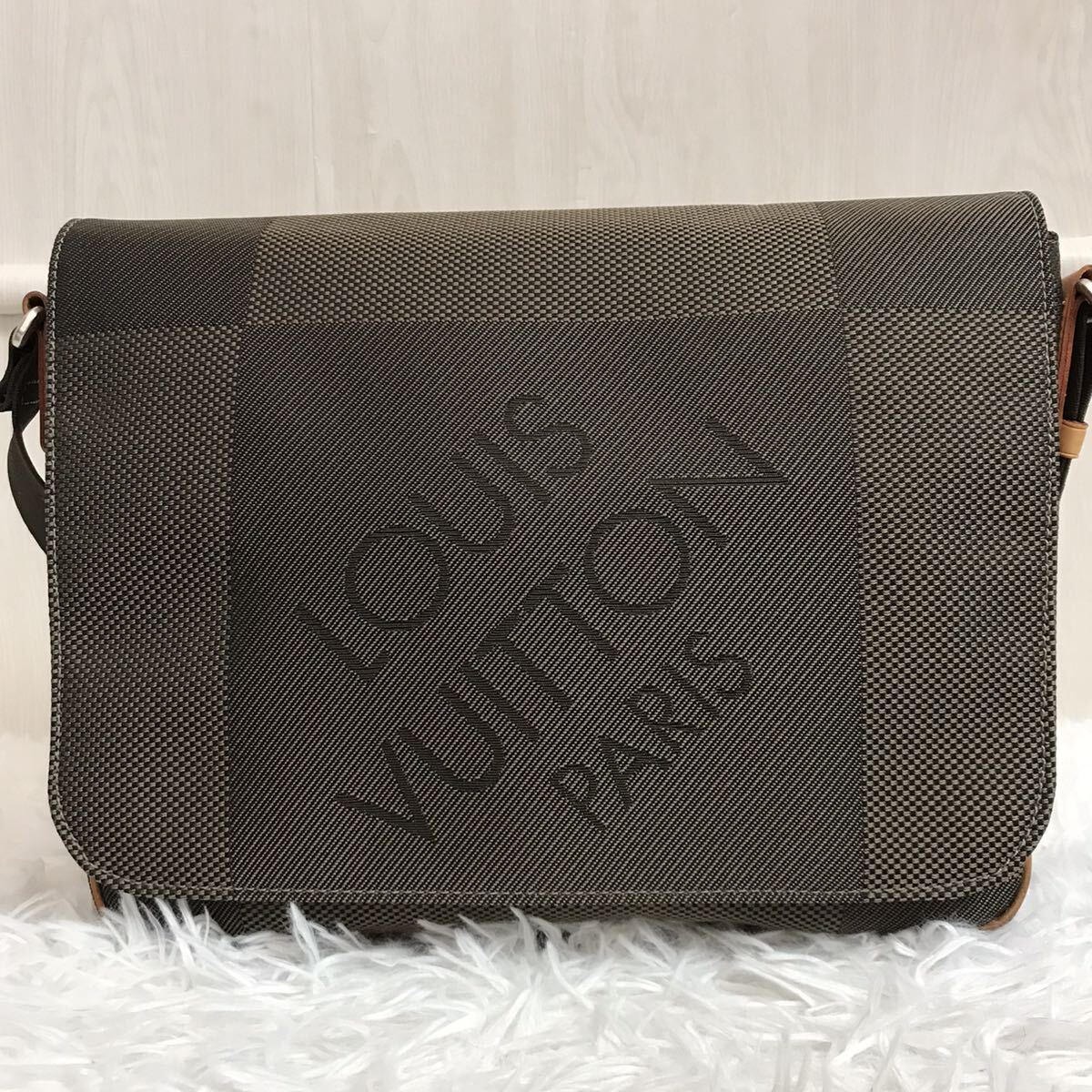 超美品/A4●ルイヴィトン Louis Vuitton ダミエジェアン プチメサジュ ショルダーバッグ メッセンジャーバッグ メンズ ビジネス ヌメ革_画像2