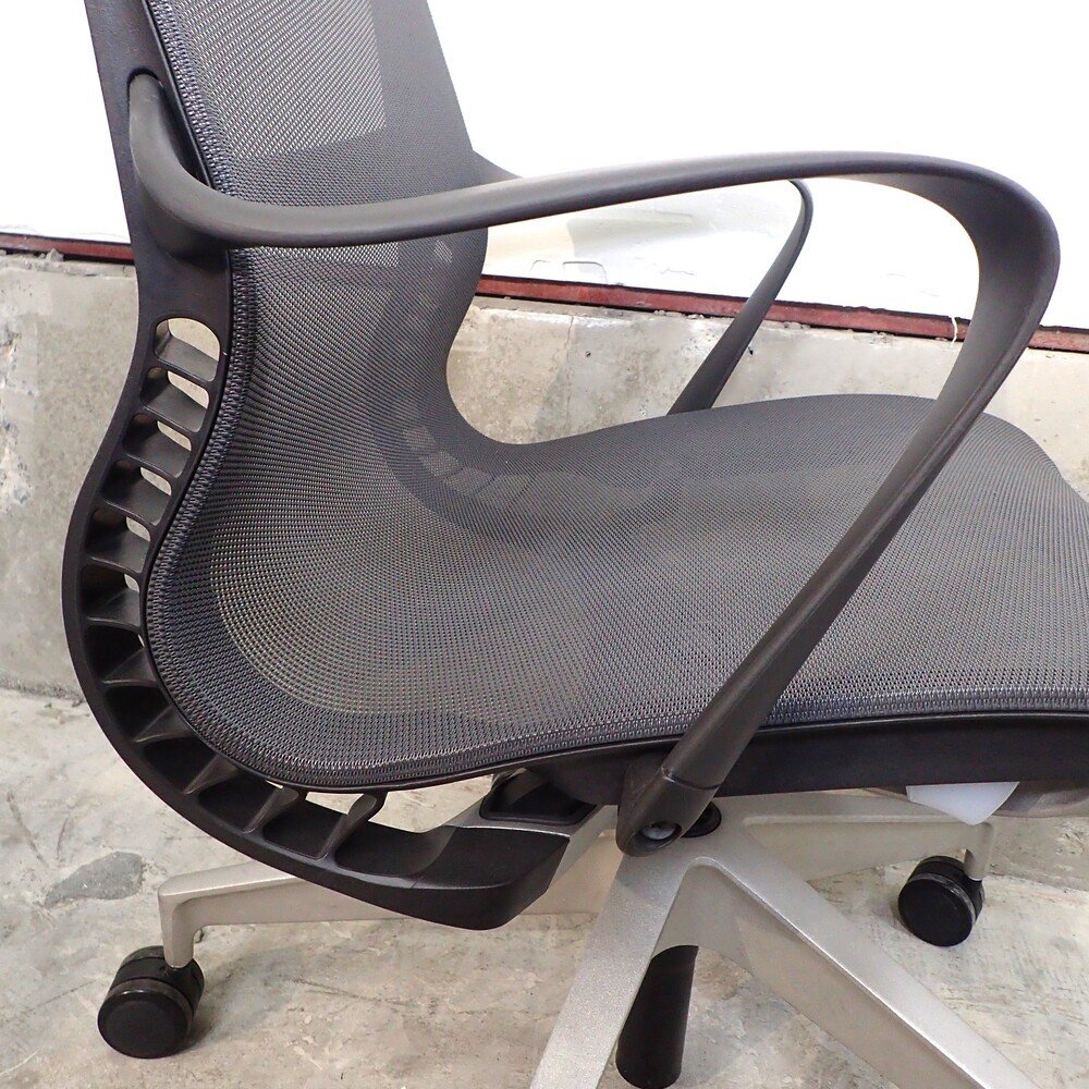 Herman Miller ハーマンミラー Setu Chair セトゥーチェア オフィスチェア グレー 事務椅子 肘付き メッシュ EG13207 中古オフィス家具_画像7