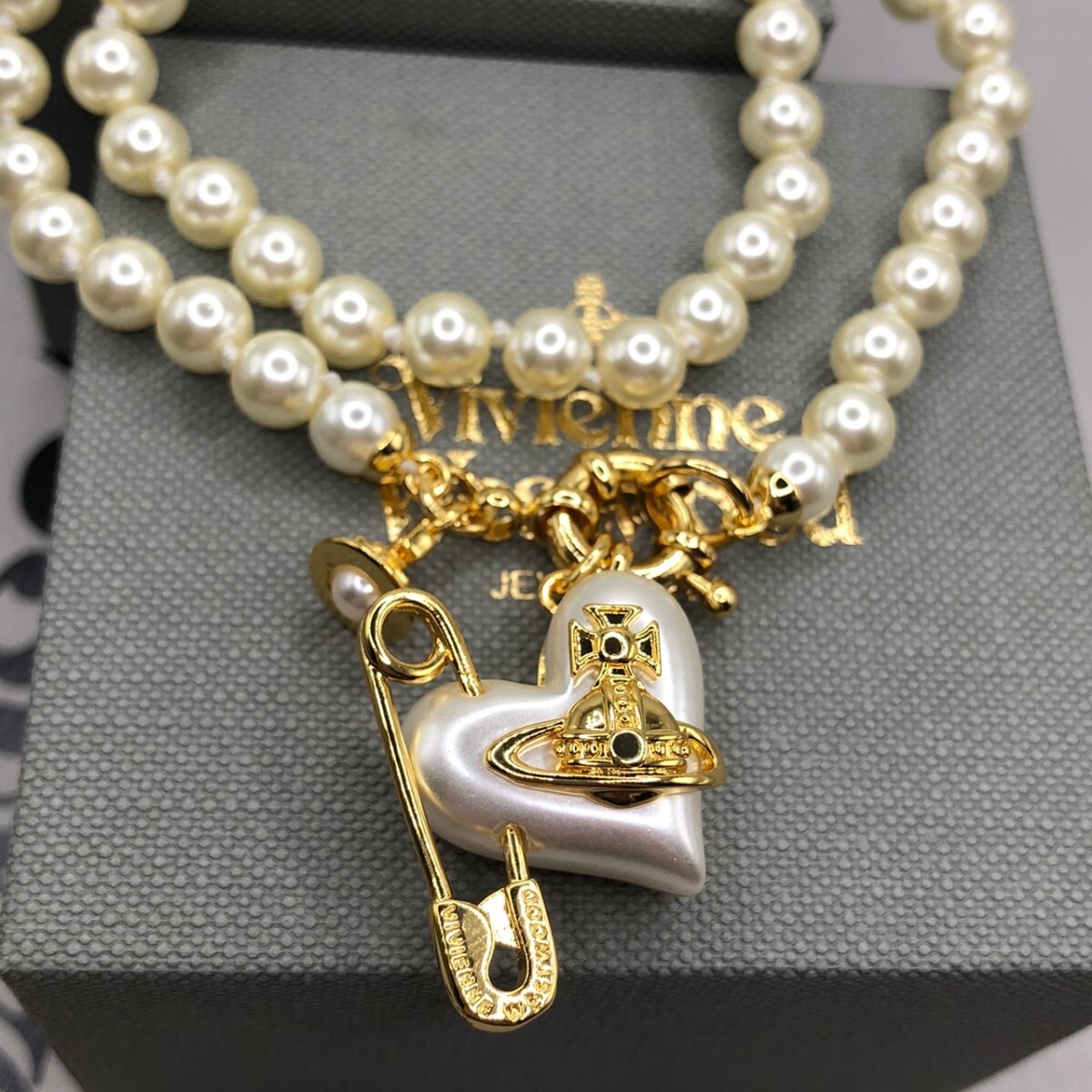 Vivienne Westwood ヴィヴィアン ウエストウッド 安全ピン Vivienne Westwood ヴィヴィアン ウエストウッド 安全ピン