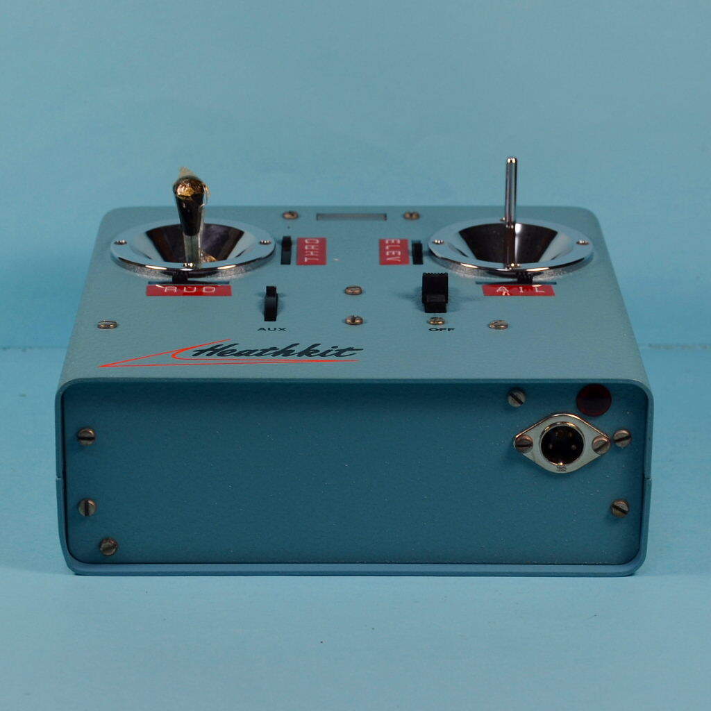 ★ビンテージ・ＨＥＡＴＨＫＩＴ・ＤＩＧＩＴＡＬ・送受信機とサーボのセット★_画像5