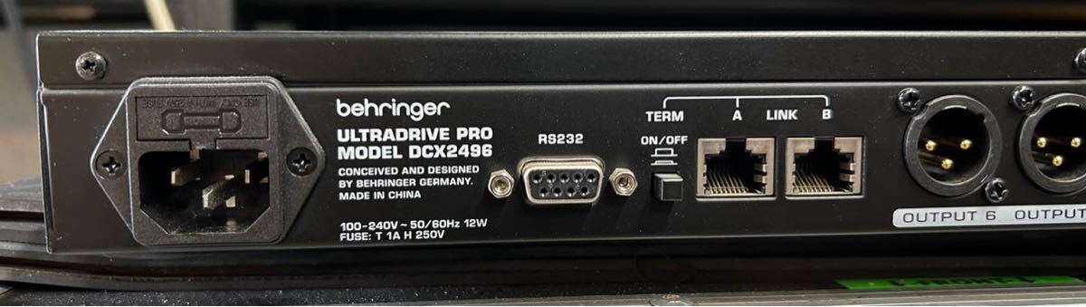  Behringer процессор ULTRADRIVE PRO DCX2496