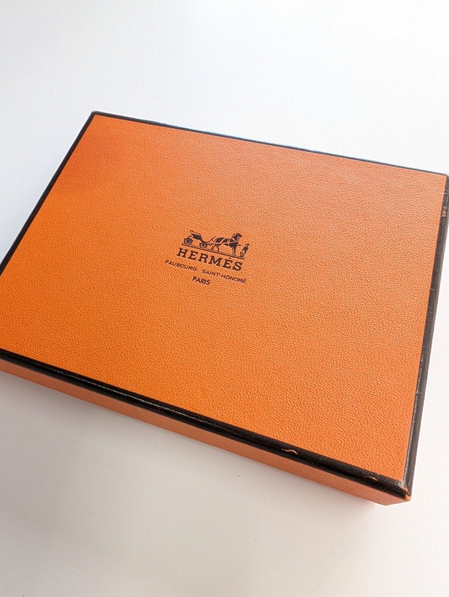 未使用 エルメス トランプ ブリッジ カード レ・キャトル・モンド 送料無料 HERMES ブリッジカード レ・キャトル・モンド エルメス トランプ
