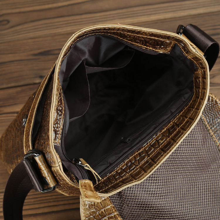 新品推薦 本革 メンズバッグ ショルダーバッグ 斜め掛け ビジネスバッグ iPad収納 男性 肩掛け鞄 カジュアルバッグ 通勤 出張の画像4
