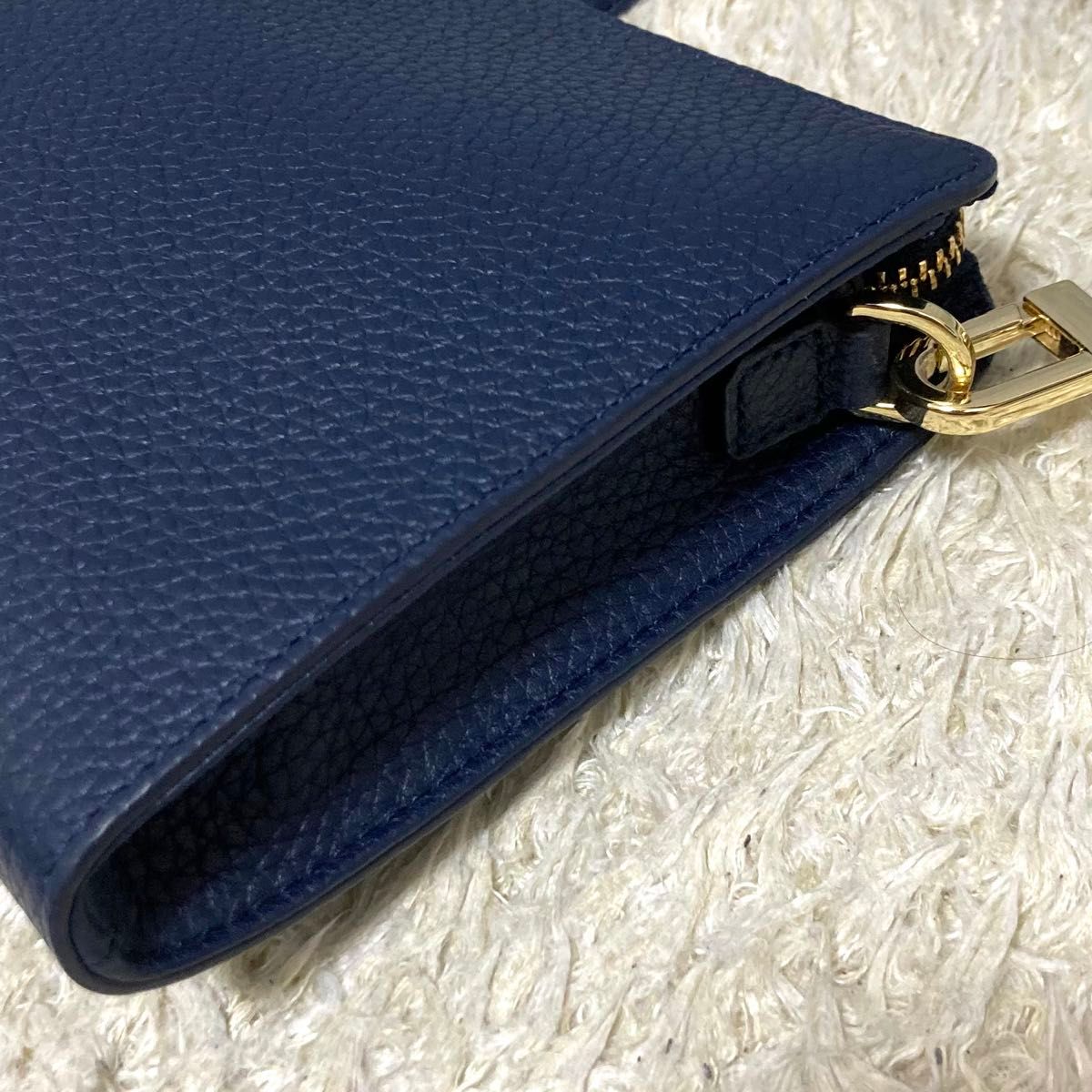 【極美品】Tory Burch トリーバーチ　ショルダーバッグ　ロビンソン　レザー　ネイビー　紺　ウォレットショルダー　2way