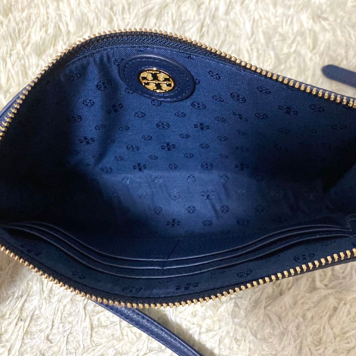 【極美品】Tory Burch トリーバーチ　ショルダーバッグ　ロビンソン　レザー　ネイビー　紺　ウォレットショルダー　2way