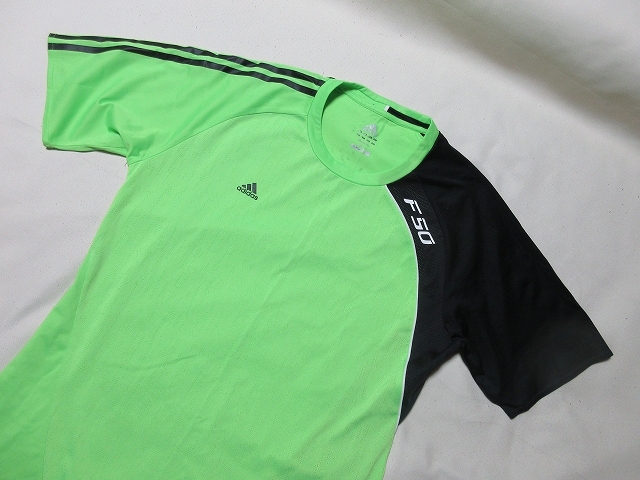 R-84★アディダス・Climalite♪緑x黒/F50/半袖プラクティスシャツ(XO)★の画像2