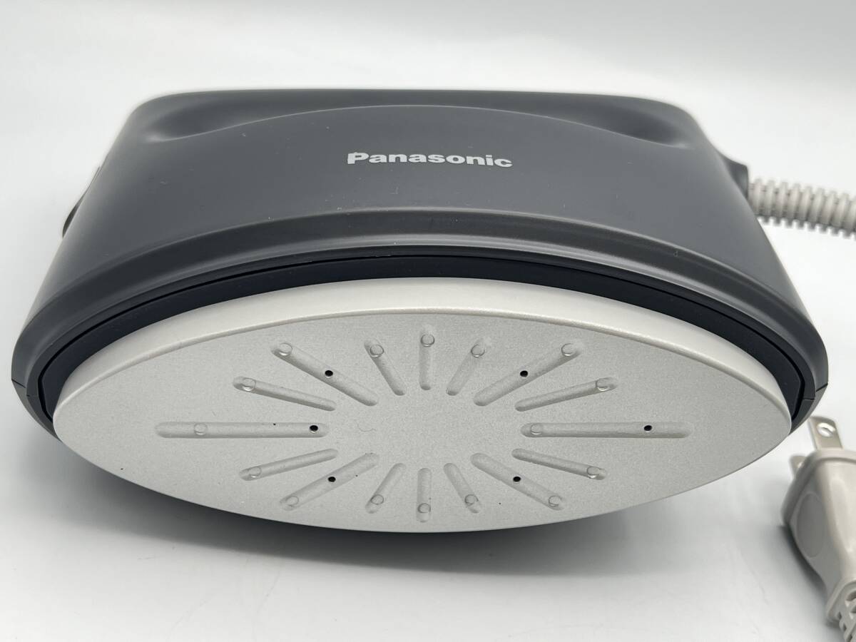 i1842KI パナソニック Panasonic 衣類スチーマー NI-FS790-K カームブラック 2023年製 未使用品の画像5