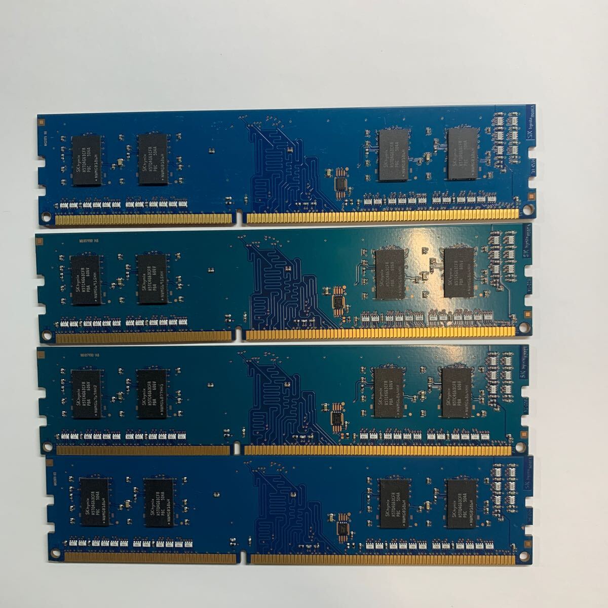 SK HYNIX 1Rx16 PC3L-12800U 2GB 4枚組 1セット DDR3Lデスクトップ用 メモリ DDR3L- 1600 2GB x 4枚で DESKTOP RAM 超美品 保証付き_画像3