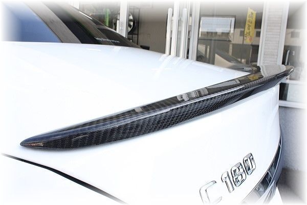 ベンツ W205 Cクラス セダン用 高品質 トランク カーボン スポイラー・新品_画像3