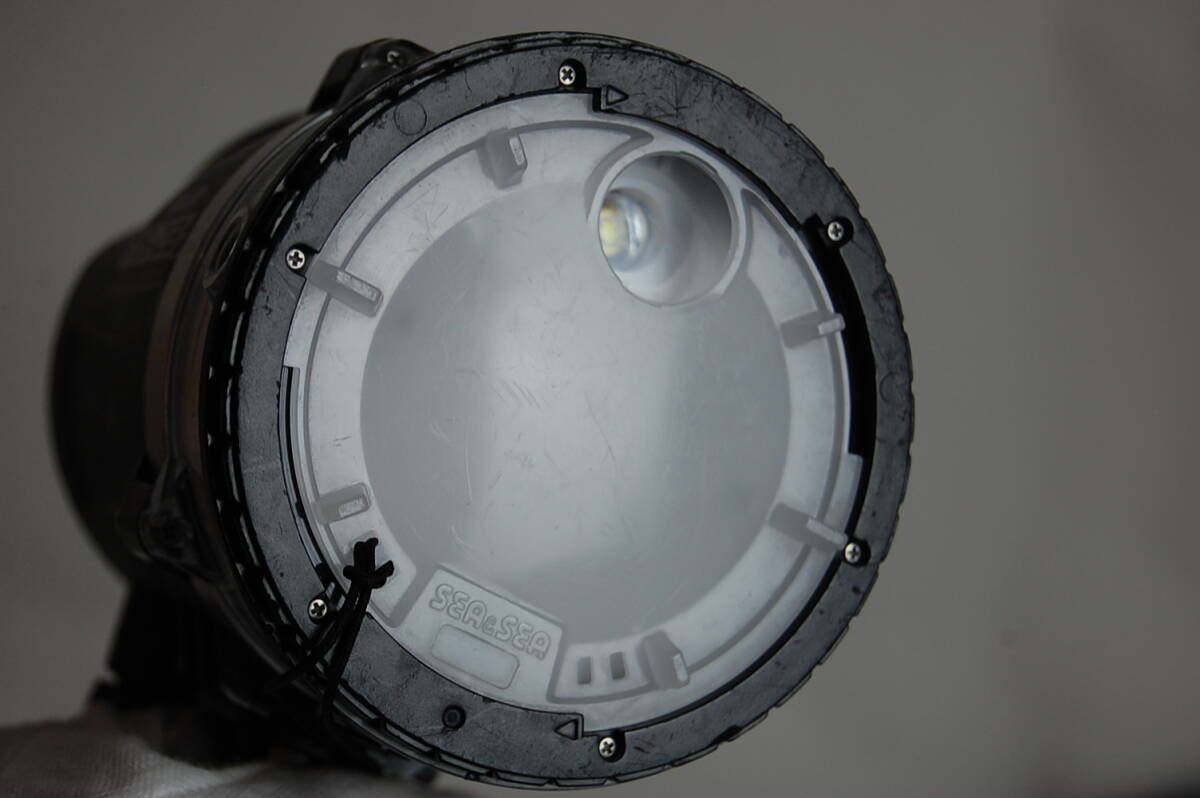 通電・発光確認済　SEA&SEA YS-D3 LIGHTNING ２個セット　水中ストロボ　スキューバ撮影機材関連　フラッシュ　ライトニング_画像4