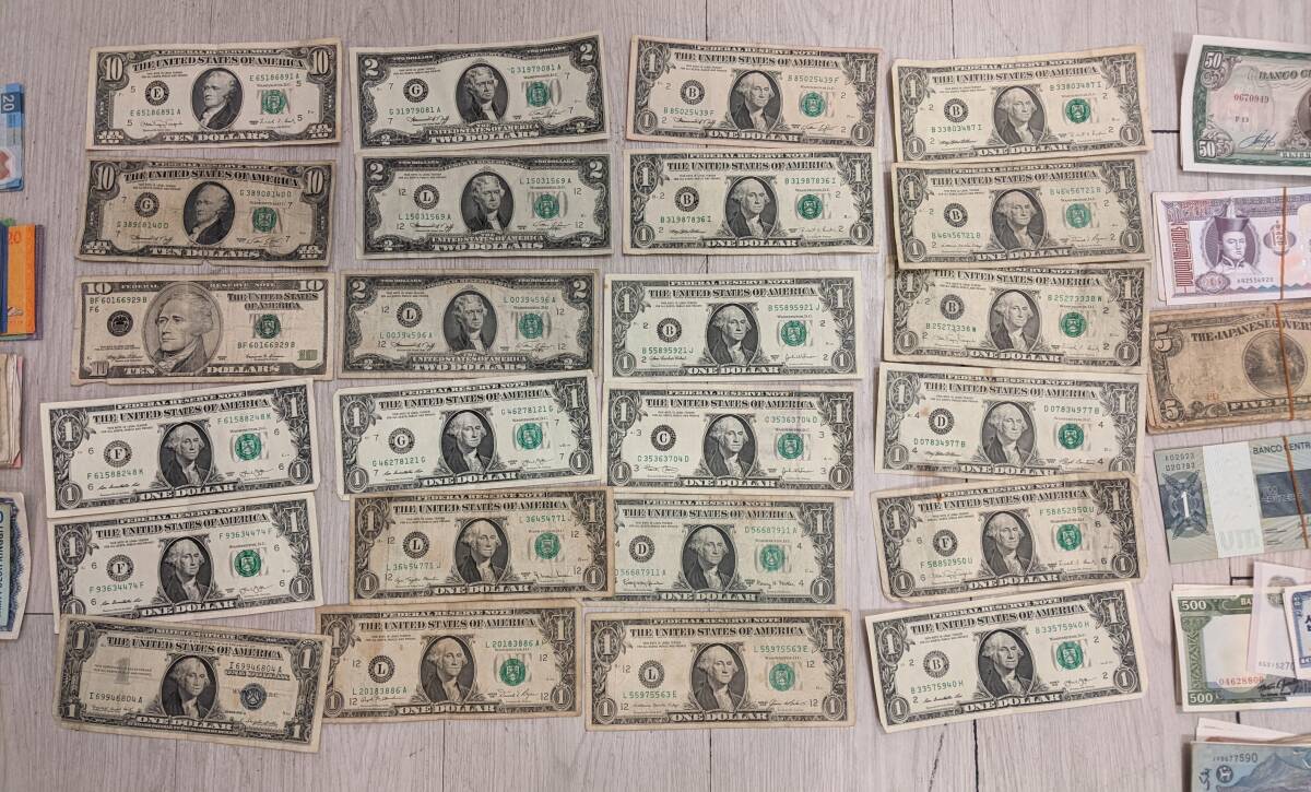 [11478] together discharge foreign sen . summarize coin 7000g over dollar . great number old coin antique collection note money America China world 