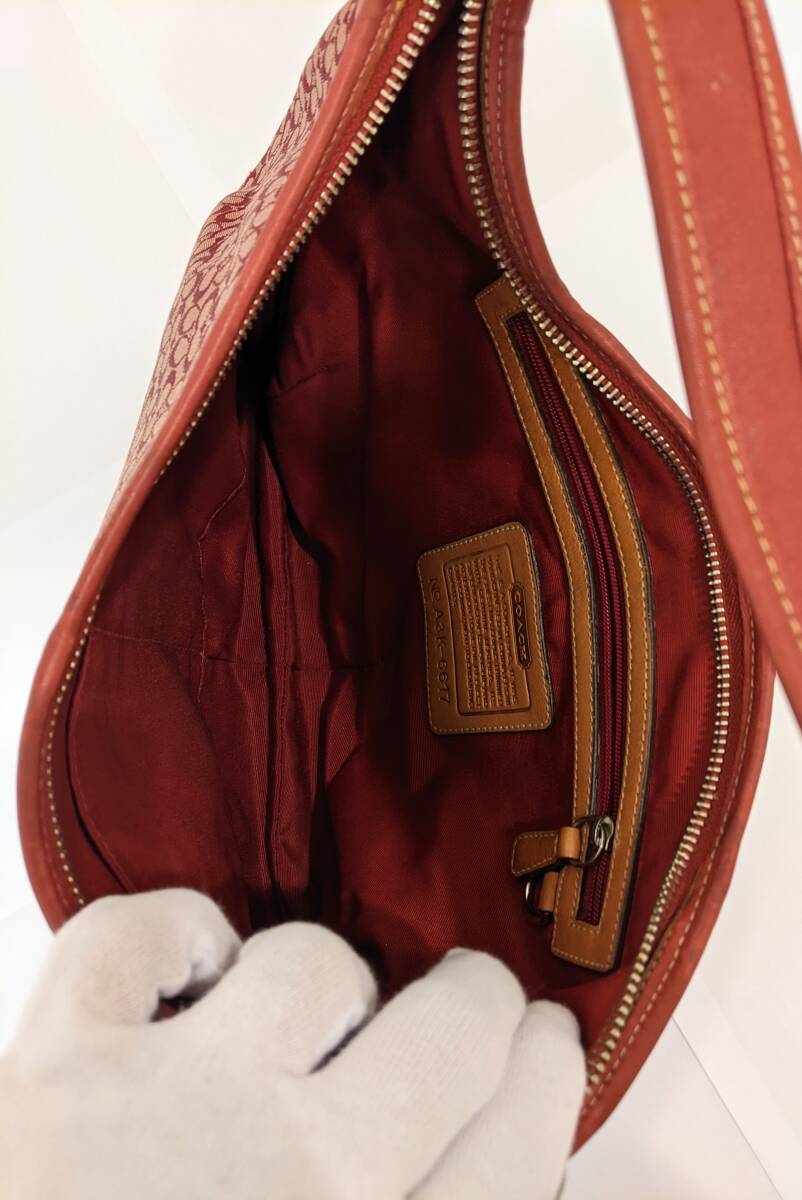 【11542】COACH　コーチ　シグネチャー　ハンドバッグ　A3K-6617　カラー　レッド　レディース　女性　ブランドバッグ　お出掛け　買い物_画像4