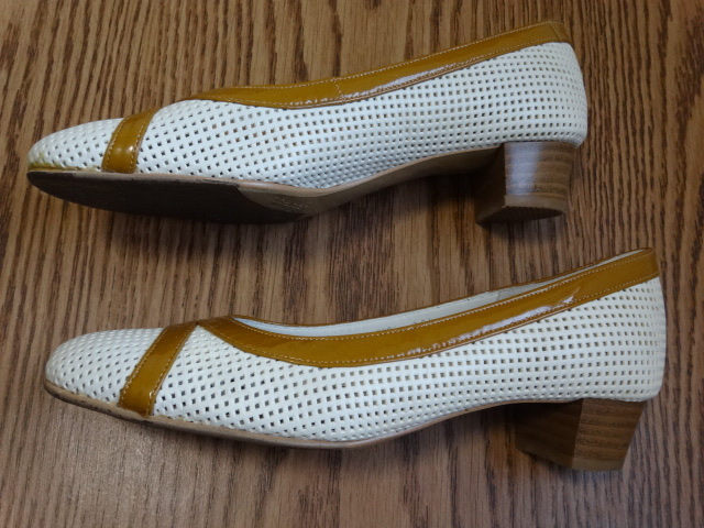 * короткий час. использование как новый cell ti1881 che ruti сделано в Японии вырезки кожа эмаль туфли-лодочки каблук обувь белый "теплый" белый 22.5cm 35.5