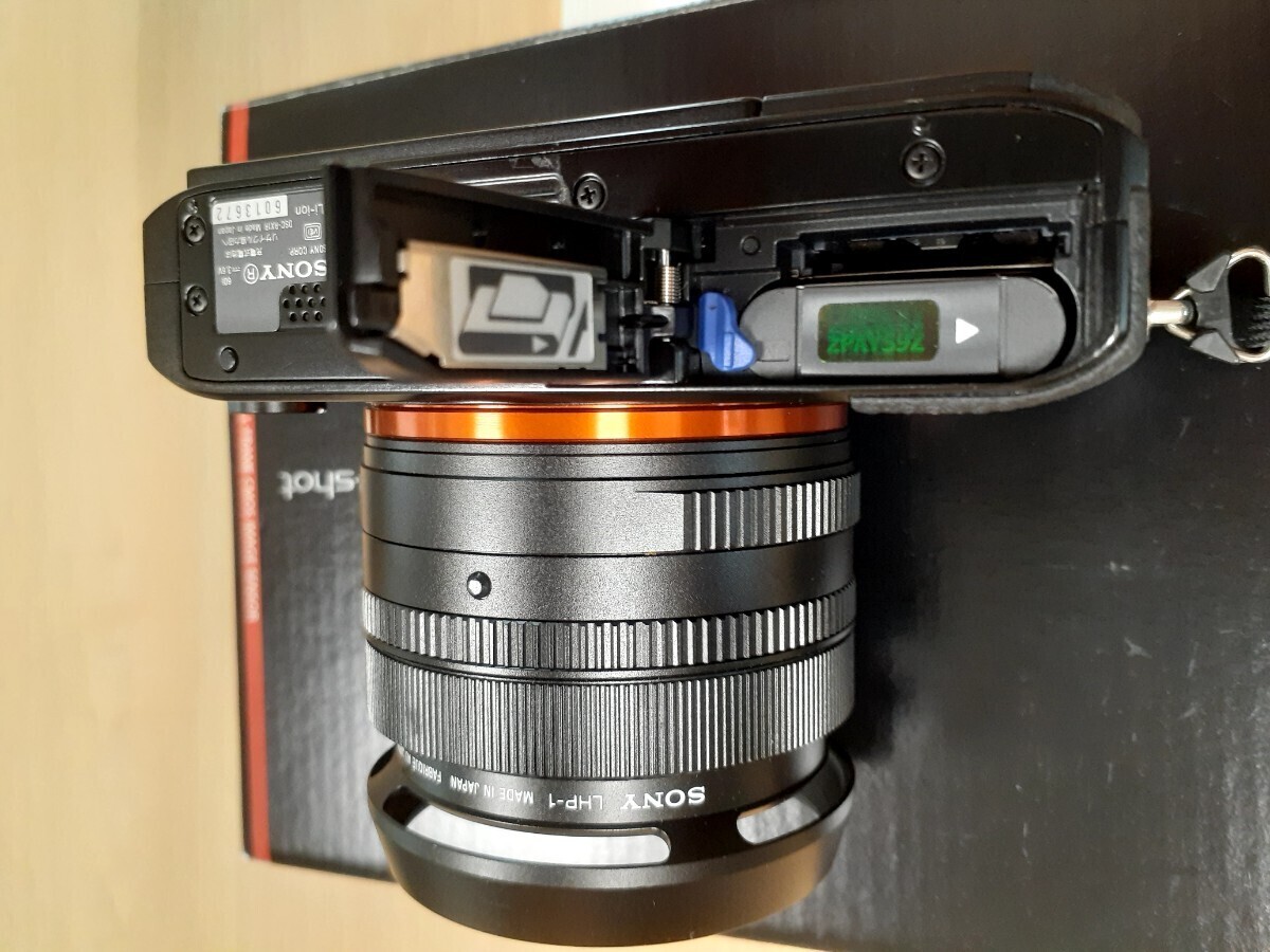 【美品】【おまけ多数付き】SONY デジタルカメラ Cyber-shot RX1R 2470万画素 光学2倍 DSC-RX1R_画像5