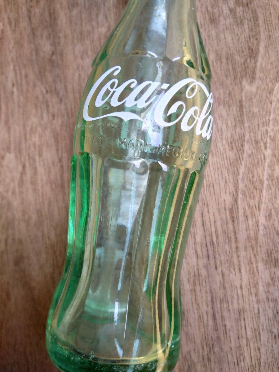 コカ・コーラ瓶 レア カタカナ 瓶底エンボス 190ml 昭和レトロ コカ・コーラ瓶 レア カタカナ 瓶底エンボス 190ml 昭和レトロ