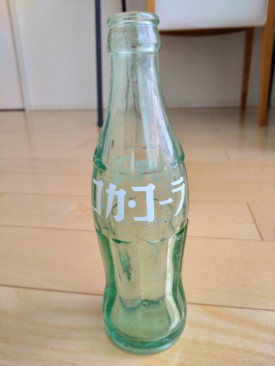 コカ・コーラ瓶 レア カタカナ 瓶底エンボス 190ml 昭和レトロ コカ・コーラ瓶 レア カタカナ 瓶底エンボス 190ml 昭和レトロ