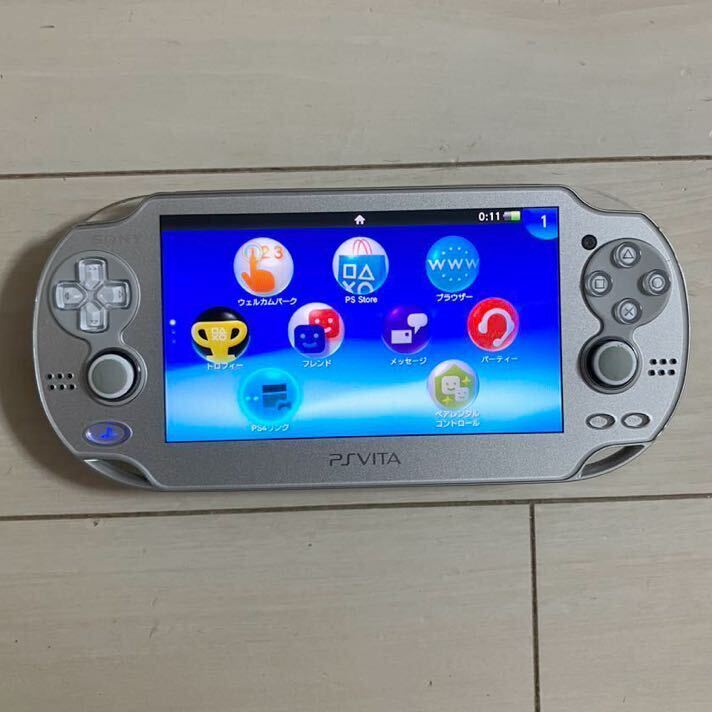 SONY PSVITA PCH-1000 本体 wifiモデル 動作品 初期化 アイスシルバー プレイステーション ビータ ヴィータ プレステ ソニー レア 送料無料_画像1