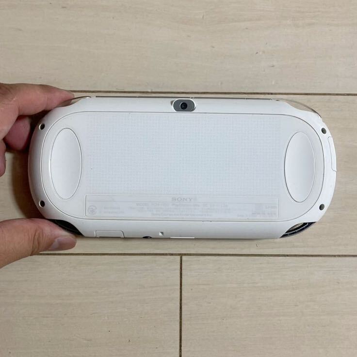 SONY PSVITA PCH-1100 AB02本体 3G wifi 動作品 初期化 ソニー ピーエス ビータ ヴィータ プレイステーション PlayStation PS 送料無料の画像3