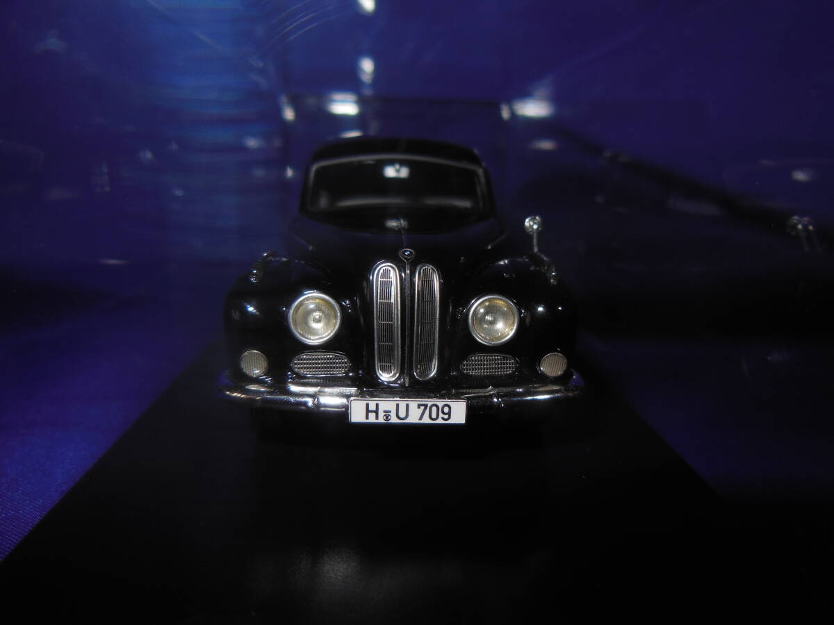 1/43　入手困難　SCHUCO　BMW　502　BESTATTER　1954年　ビンテージブラック　LIMITED EDITTION 1000_画像3