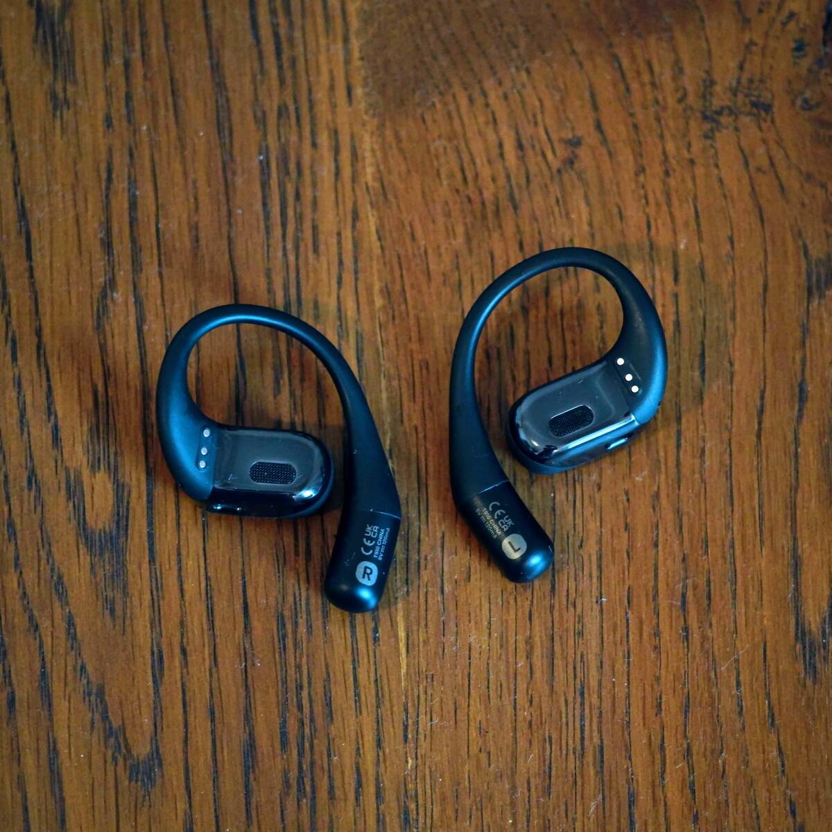 【中古】Shokz OpenFit ショックス 完全ワイヤレス ヘッドホン ブラック_画像6