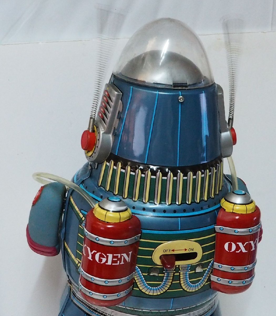  Osaka tin plate toy materials .[ASTRONAUT Astro no-tsu electric walk operation verification settled astronaut ] reissue record tin plate toy TIN AGE# replica [ box less ]0967