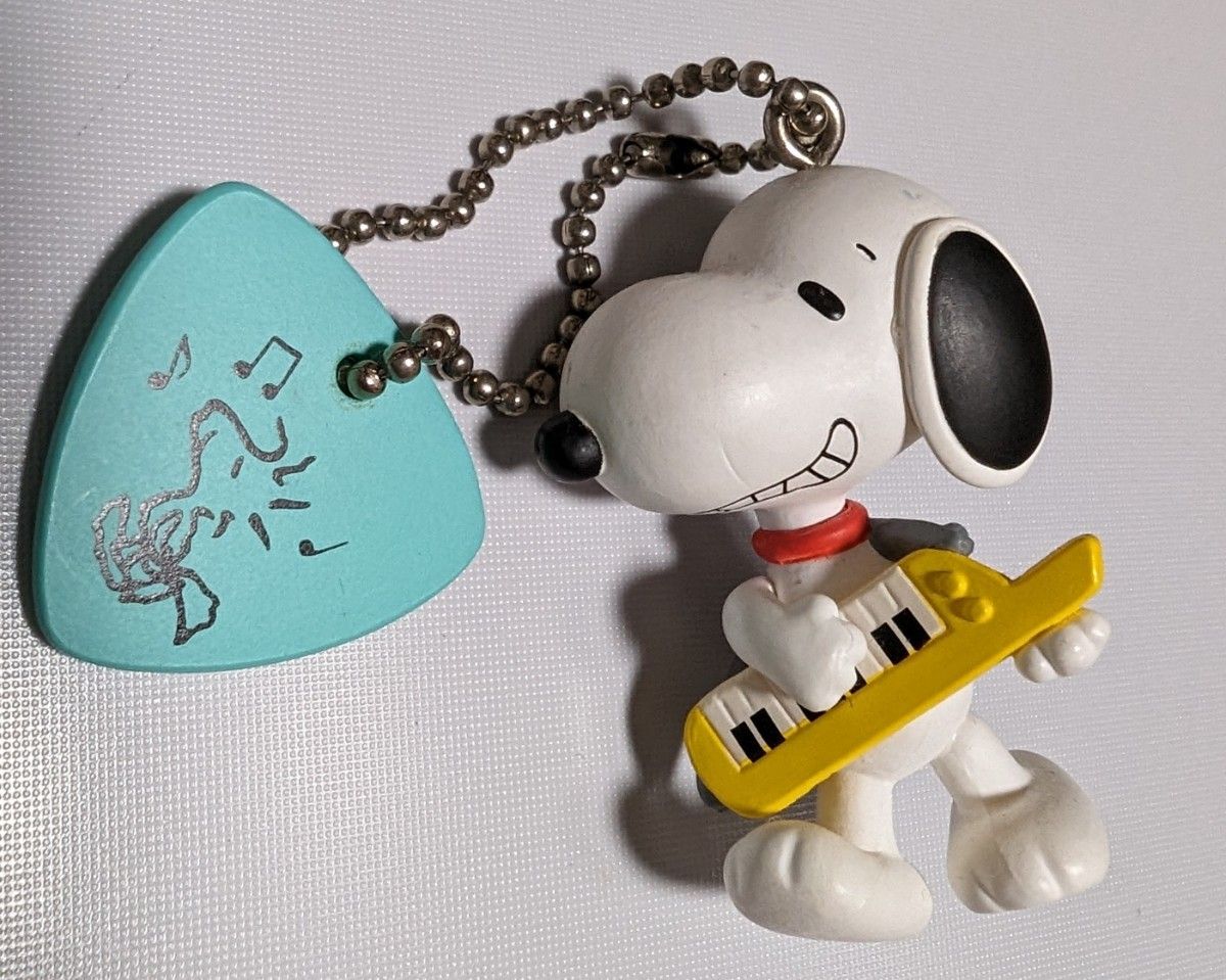 スヌーピー　ロックンロールパーティー　キーボーディストボールチェーン　マスコット　キーホルダーSNOOPY　ROCK'N ROLL