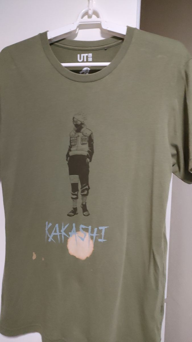 UNIQLO　NARUTO　KAKASHIプリント　Mサイズ　カーキ色　半袖Tシャツ